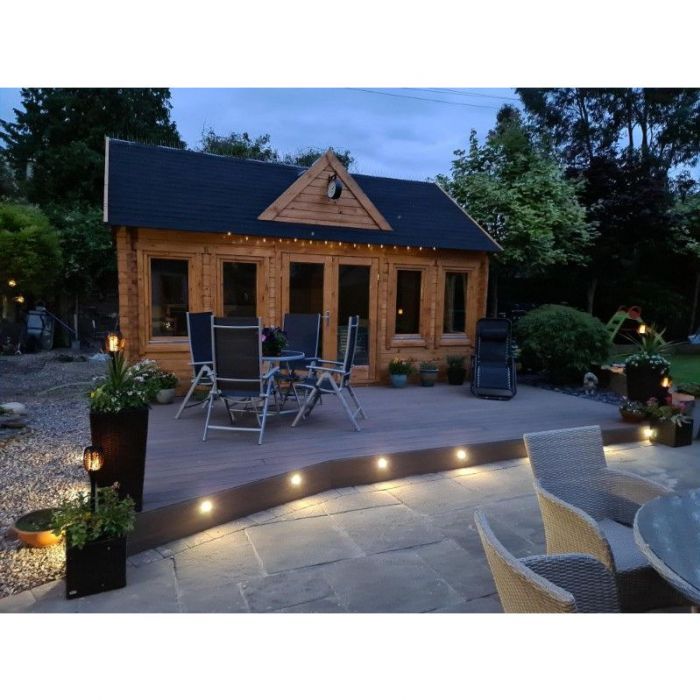 Zahradní domek Clockhouse 530x380